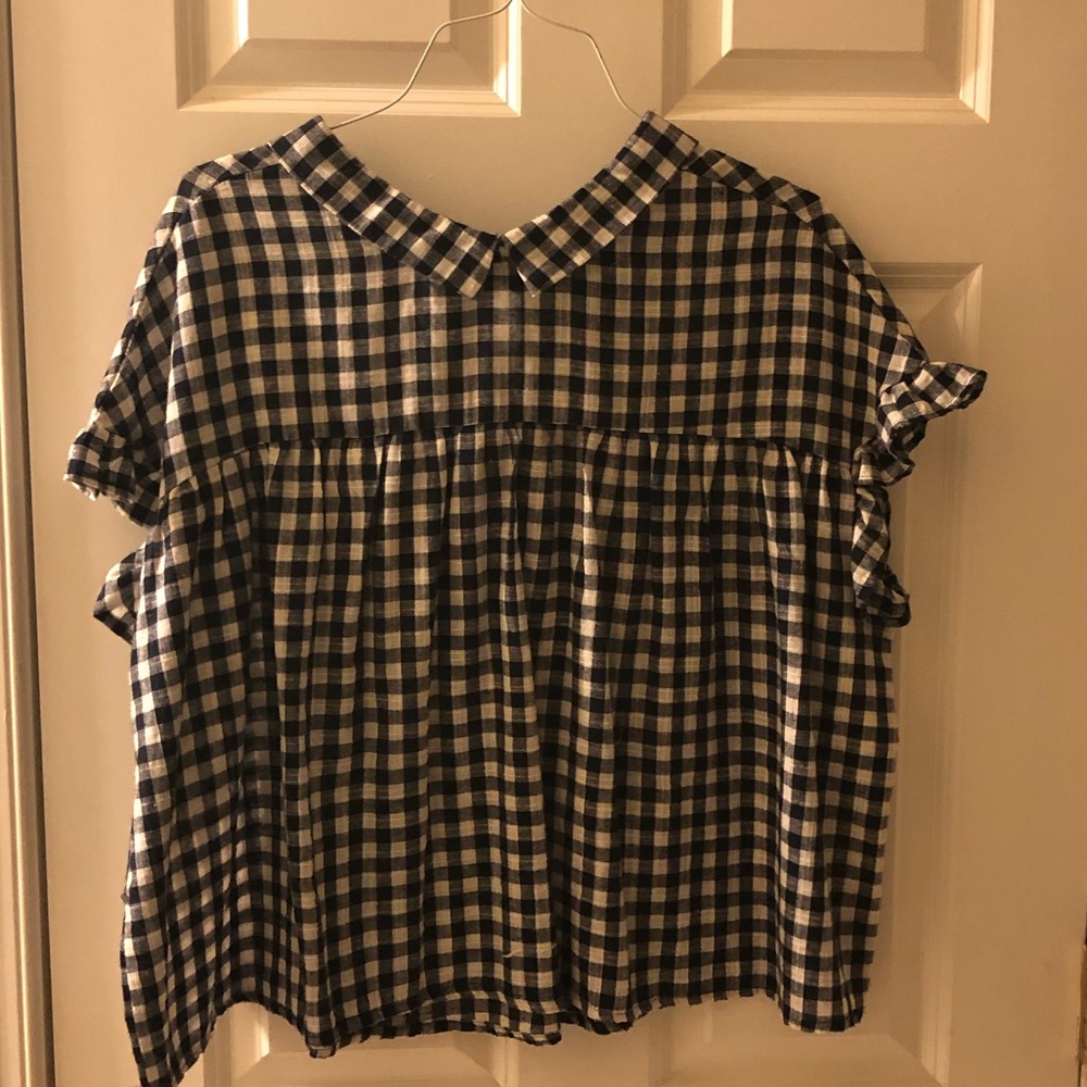 Short sleeved blouse